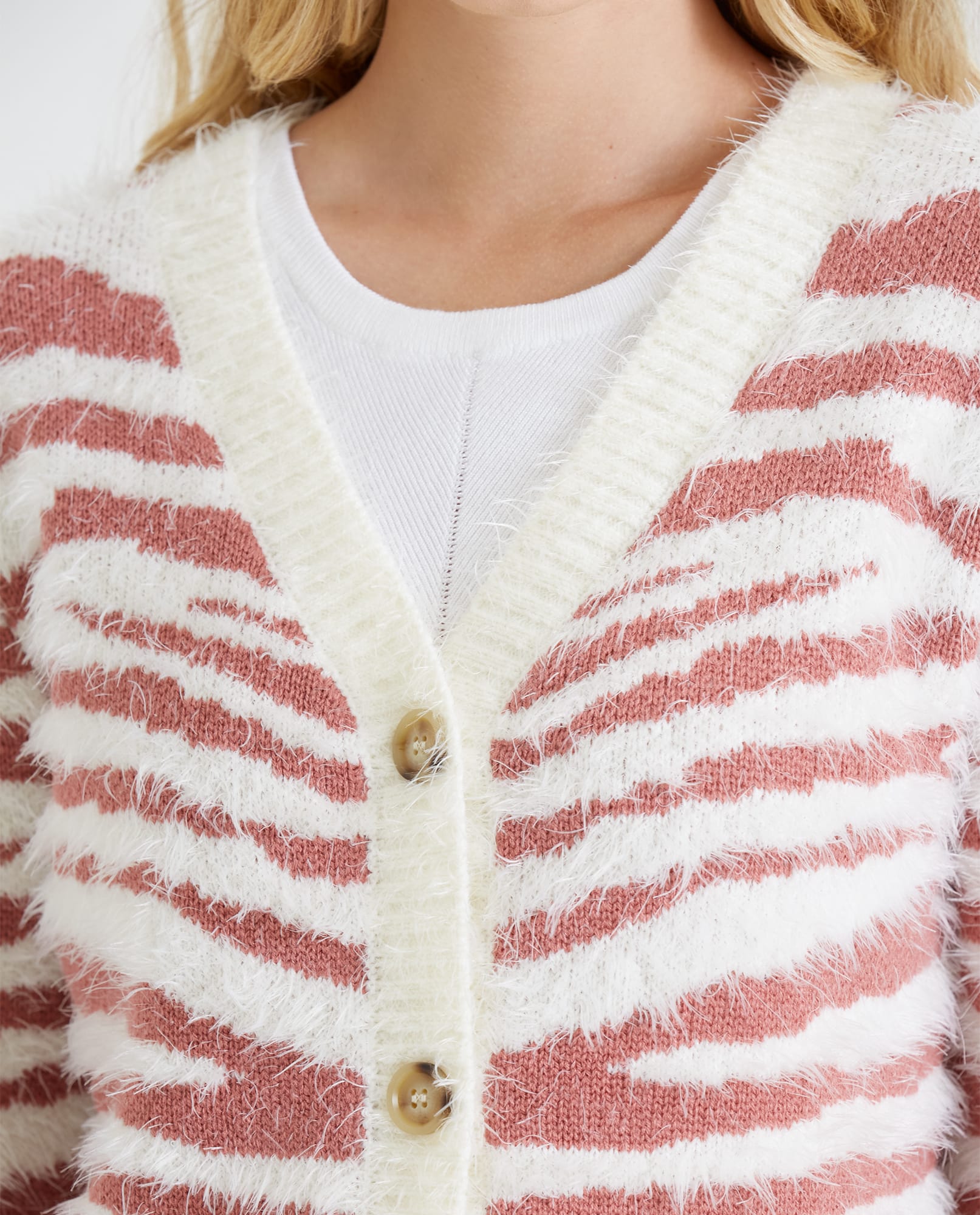 Buzo tipo cardigan estampado para mujer - Crudo 34_962E200_A00948_4