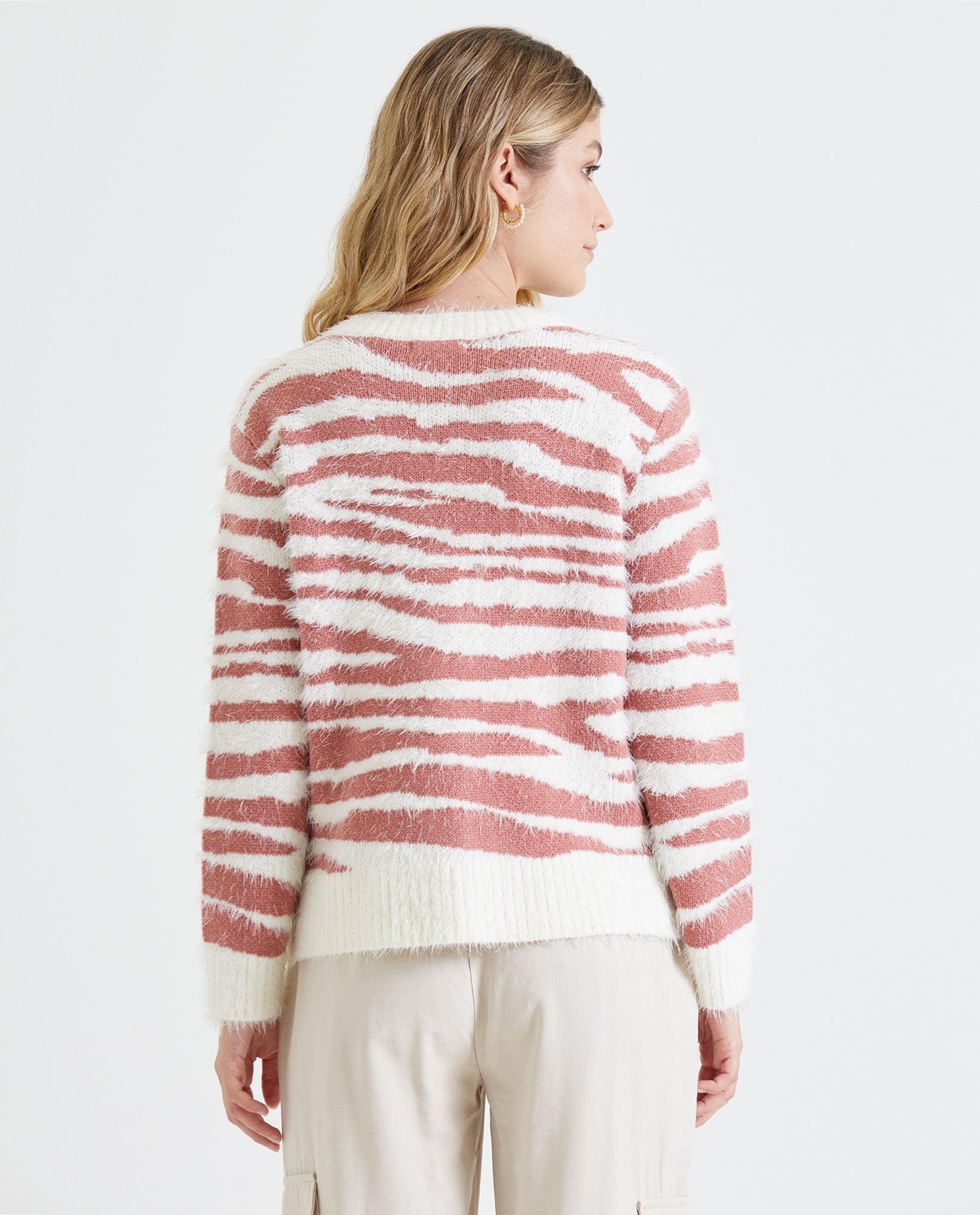 Buzo tipo cardigan estampado para mujer - Crudo 34_962E200_A00948_6