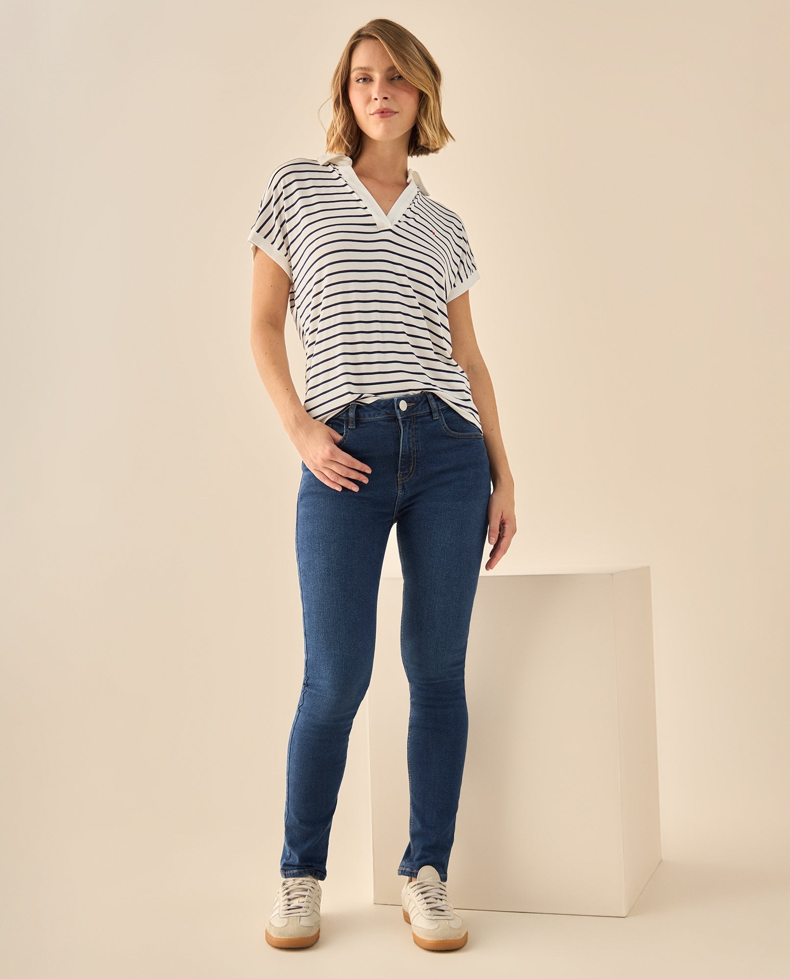 Jeans Skinny con Stretch Tiro Medio - Azul 34_972G306_AZU144307_6